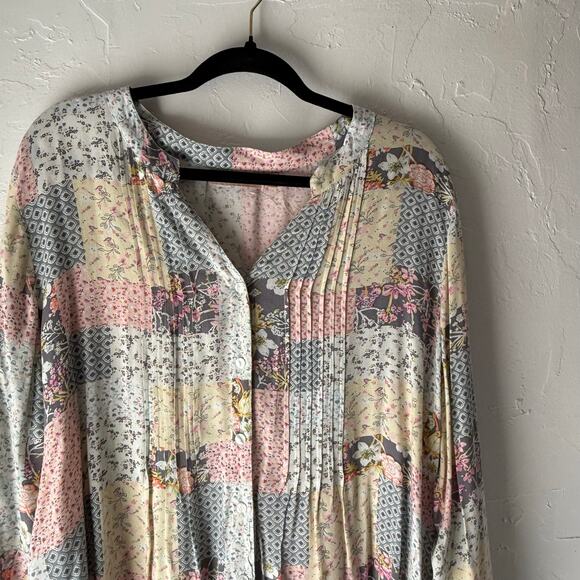 LA CERA Plus 1X Floral Cottage Pastel Patchwork Rayon 3/4 Sleeve Lightweight Top - Picture 1 of 8